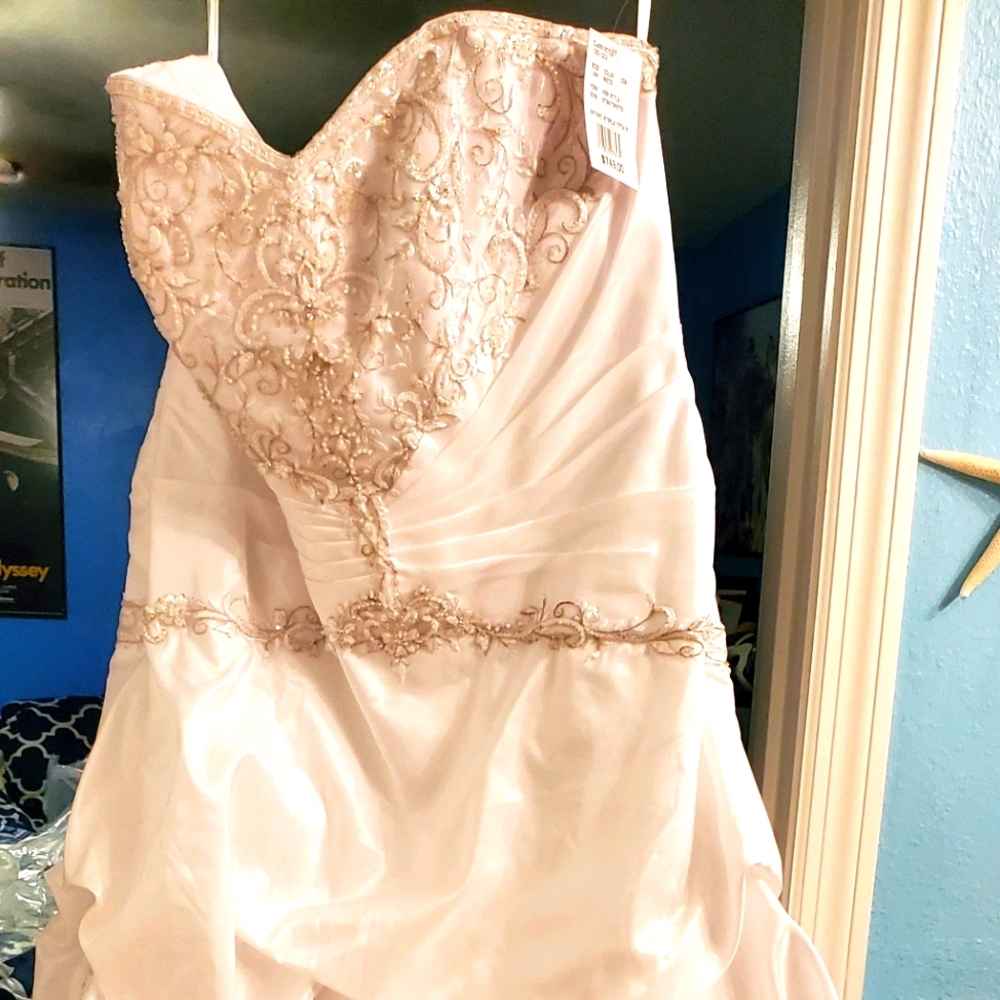 Wedding dress
